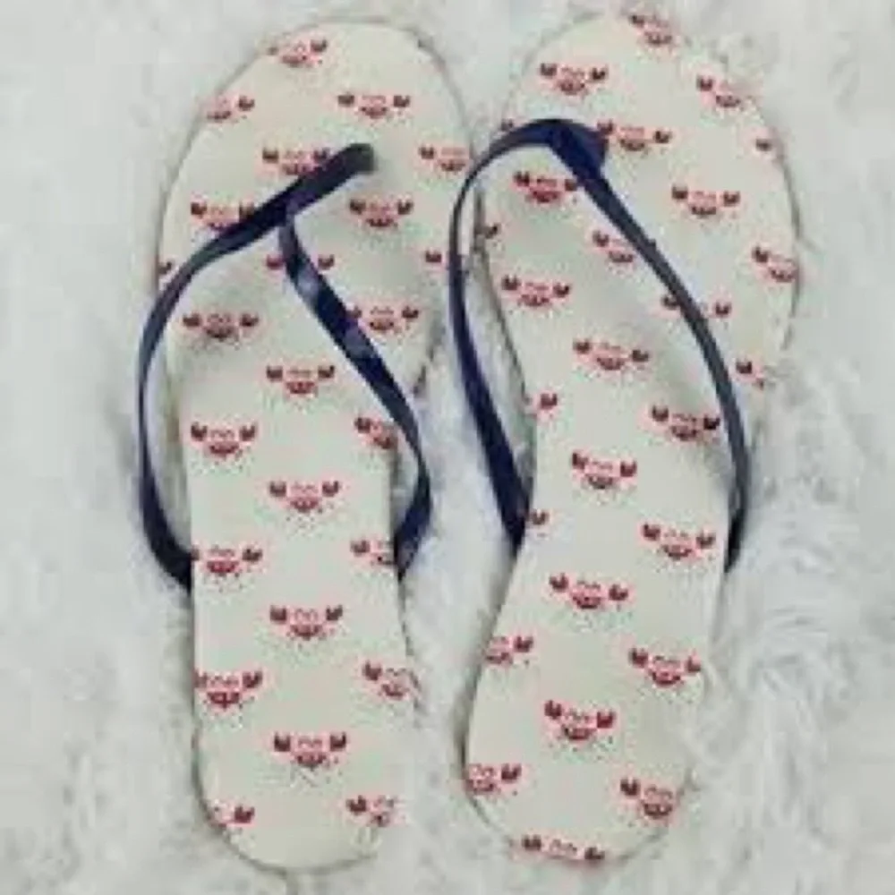 Lauren  Conrad crab pattern flip flops